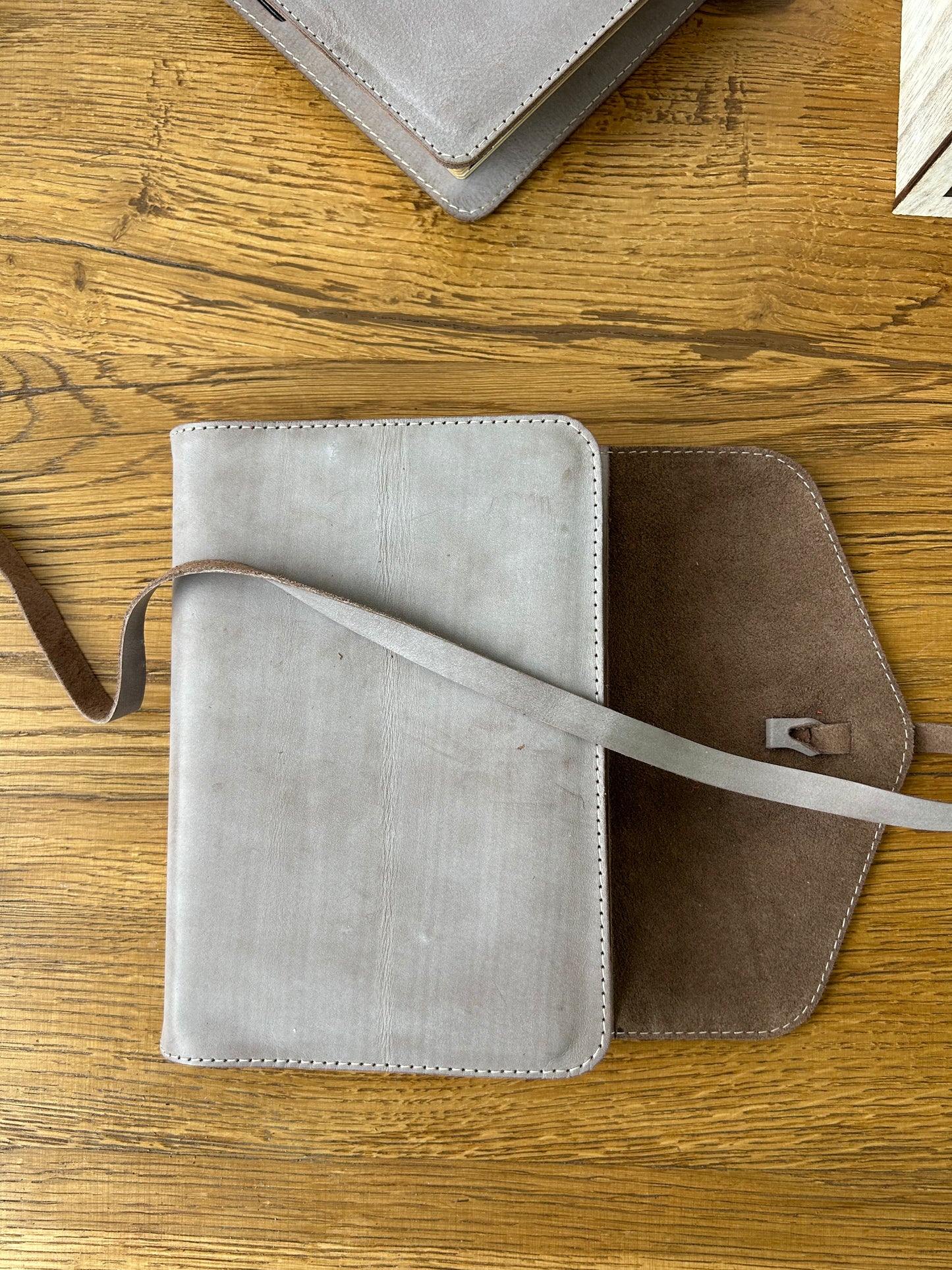 Coperta Biblie medie piele FOG