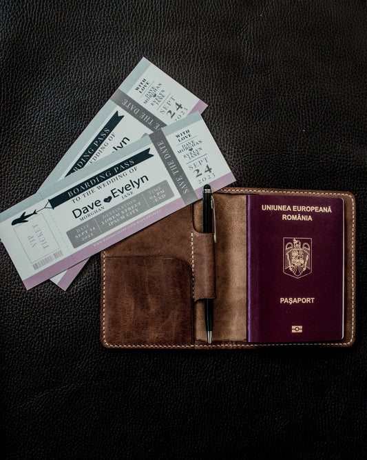 Husă bifold din piele pentru pașaport